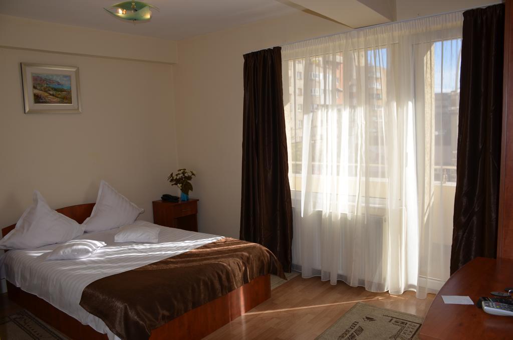 Hotel Delaf Cluj-Napoca Exterior foto